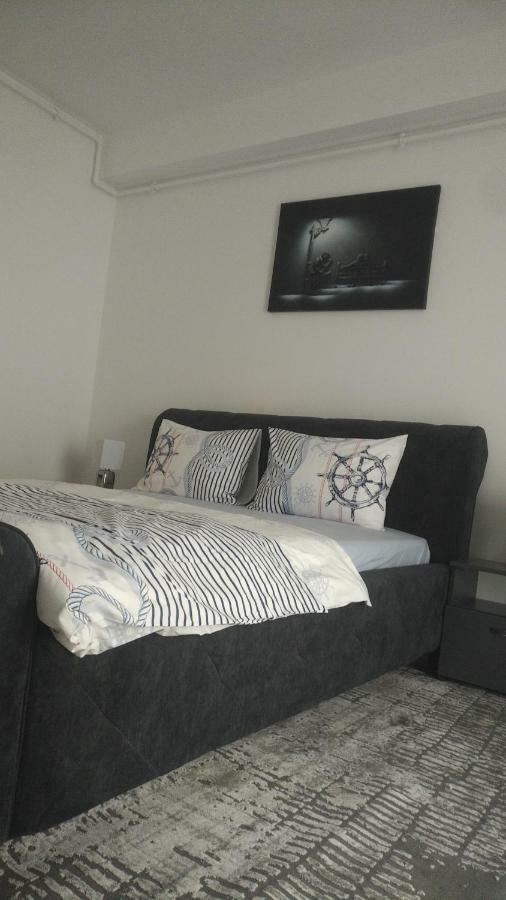 Summerland Apartment