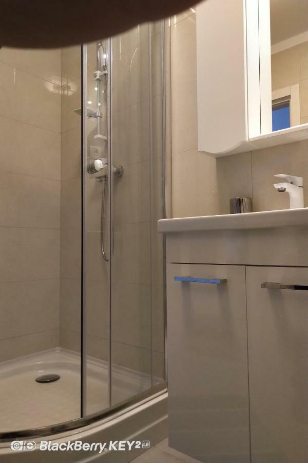Summerland Apartment
