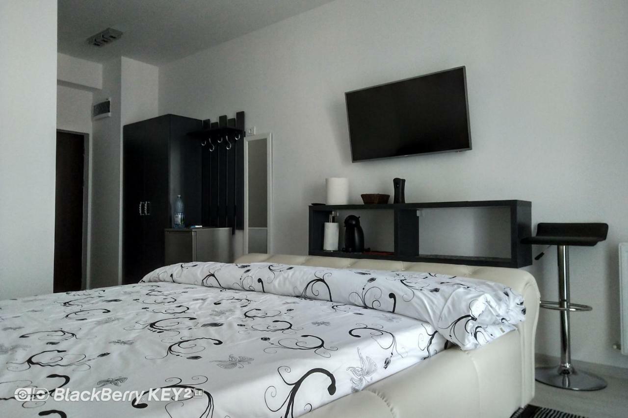 Summerland * Mamaia