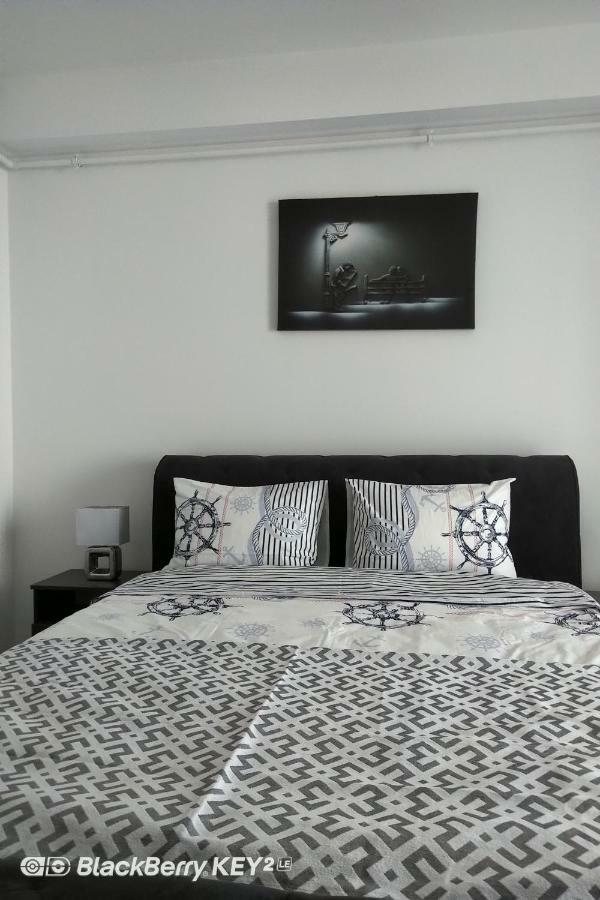 Summerland Apartment